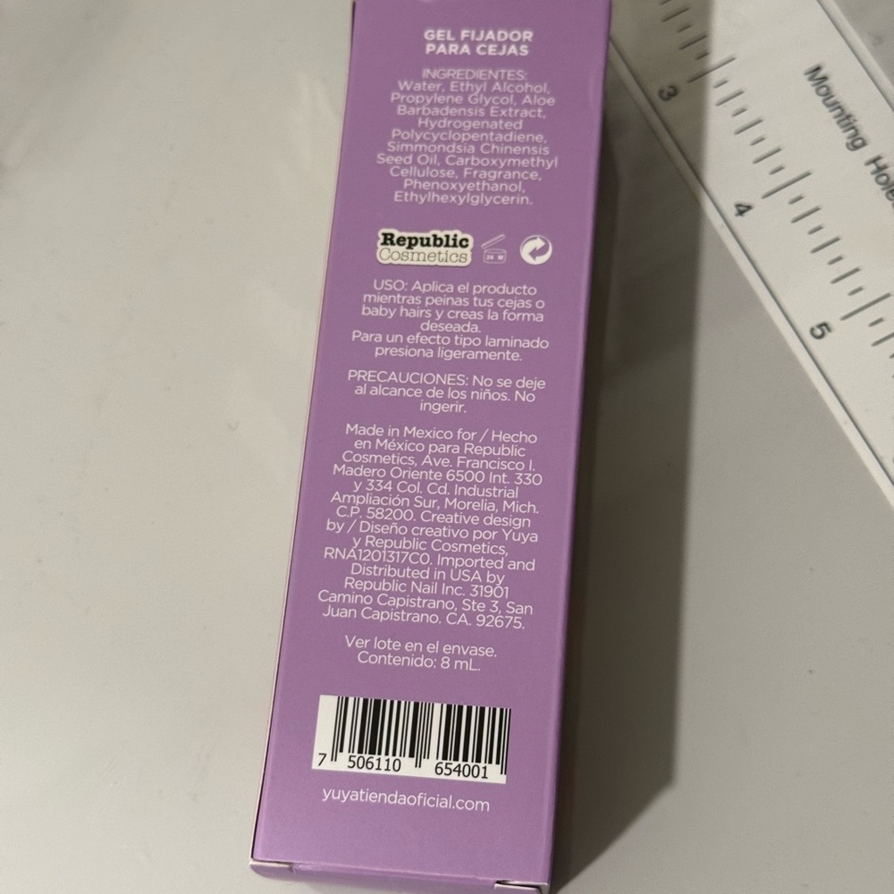 Yuya Transparent Gel Fijador for Eyebrows & Baby Hairs - Picture 4 of 4